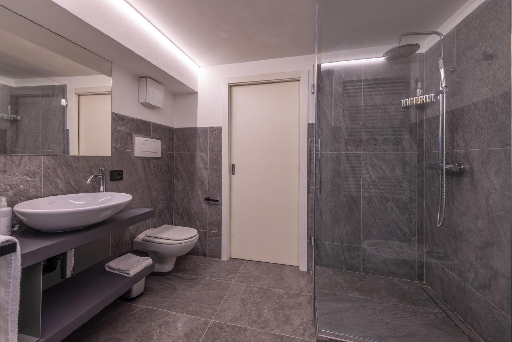 La Barchessa Loft & Rooms - Free Parking Тренто Екстериор снимка