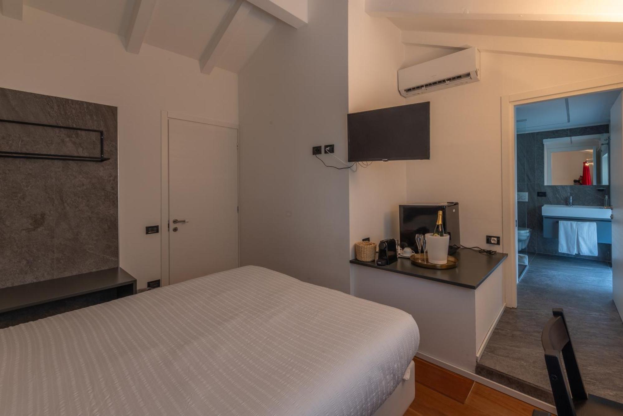 La Barchessa Loft & Rooms - Free Parking Тренто Екстериор снимка